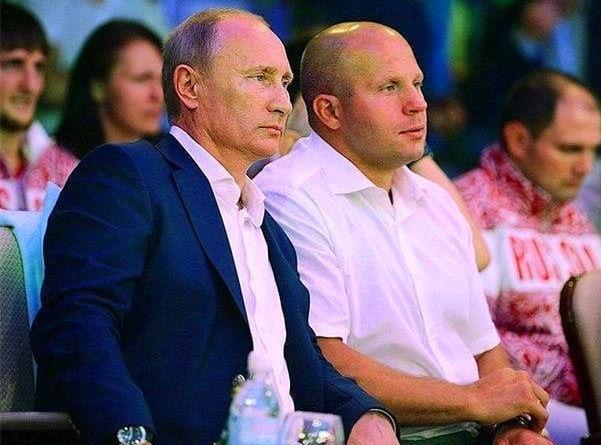 全球公认功夫最猛的4人，拳王泰森上榜，榜首中国人，名字很耳熟俄罗斯格斗家